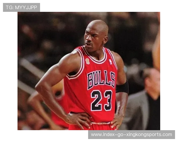 公牛转身后仰跳投连续命中