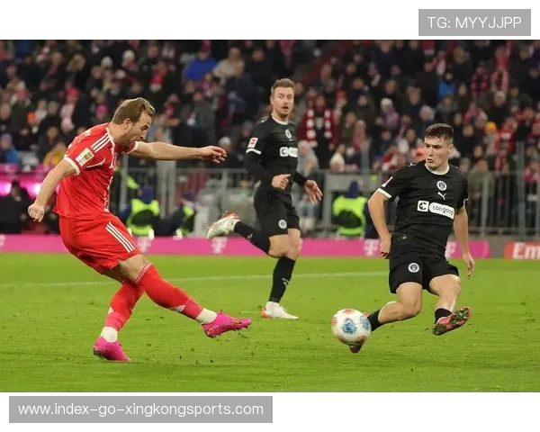 德甲拜仁替补登场立刻见效,比分再添一球